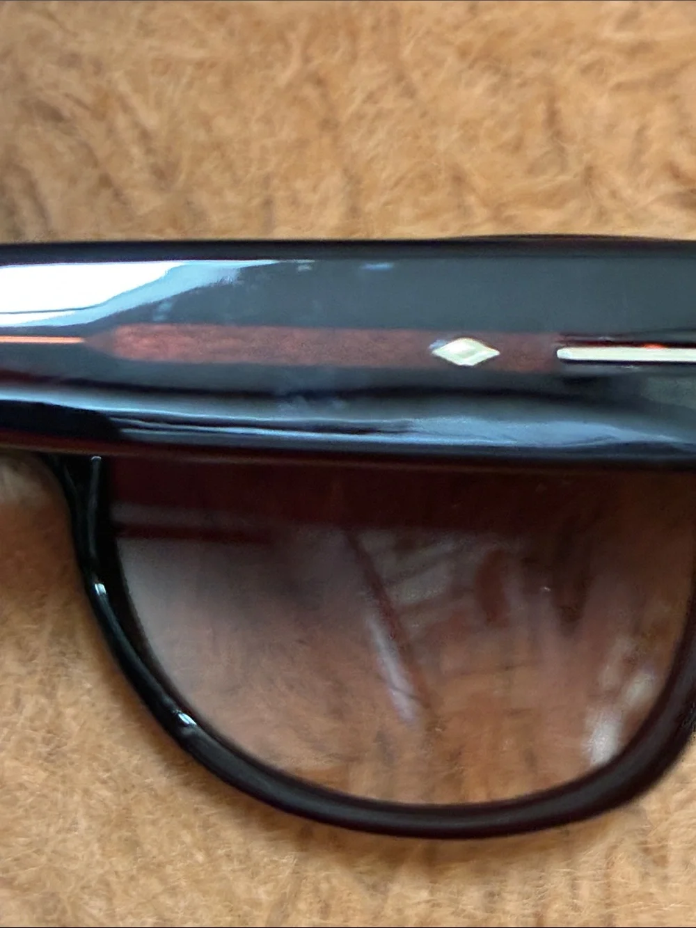 Fossil Tortoiseshell Frame Sunglasses with Black Temples